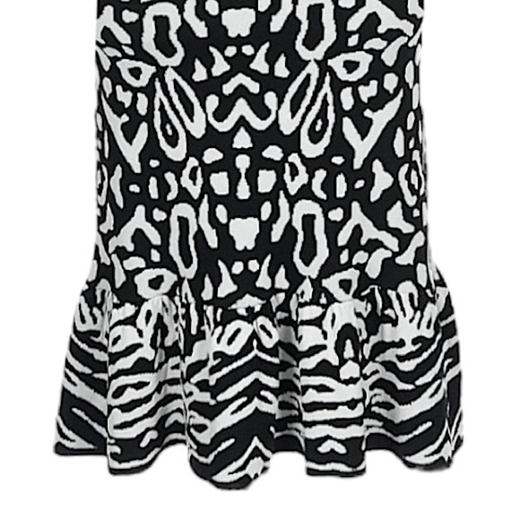 Felicity & Coco Abstract Animal Print Stretchy Bodycon Knit Midi Dress Size L - Picture 5 of 9